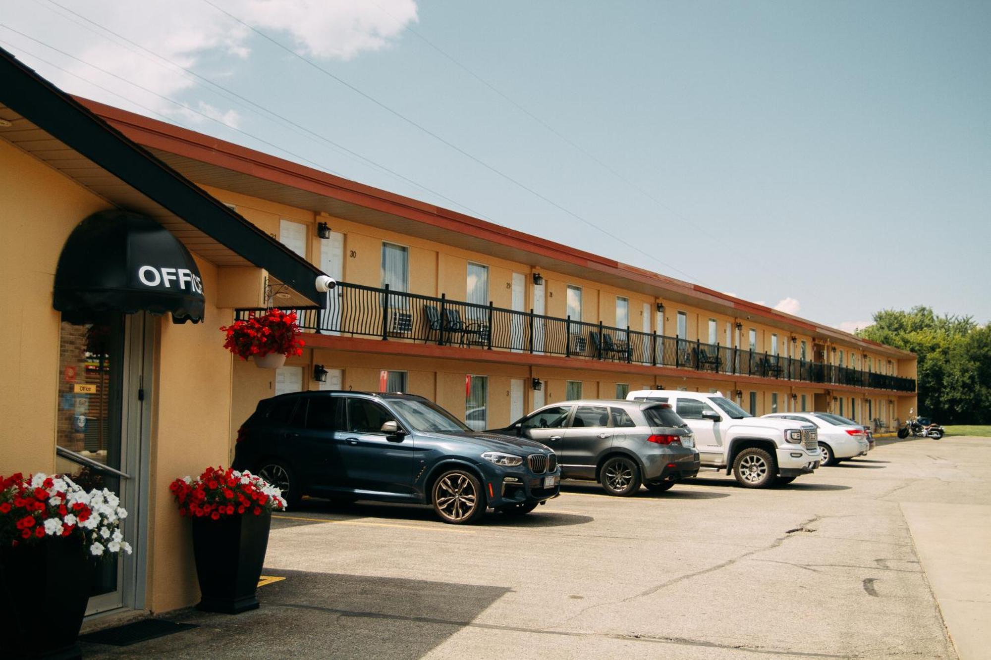 Saxony Motel Chatham-Kent Eksteriør bilde